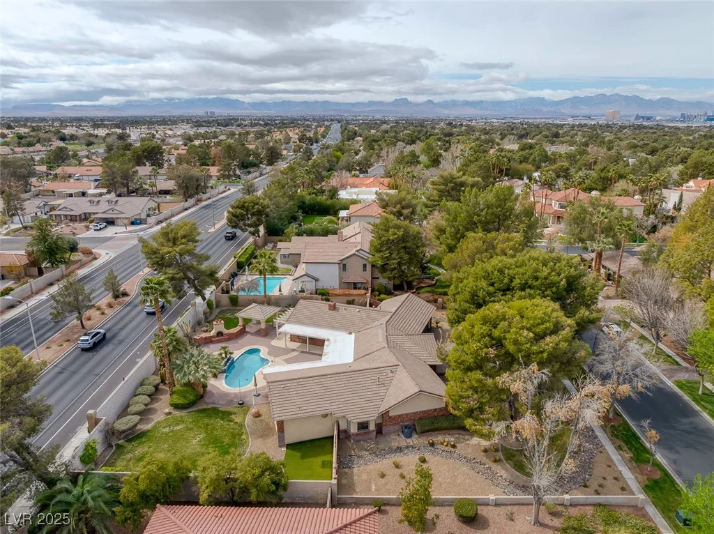 9 Quail Run, Henderson, NV 89014