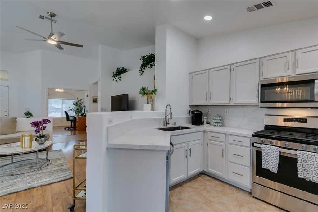 1733 Morado Hills, Las Vegas, NV 89128