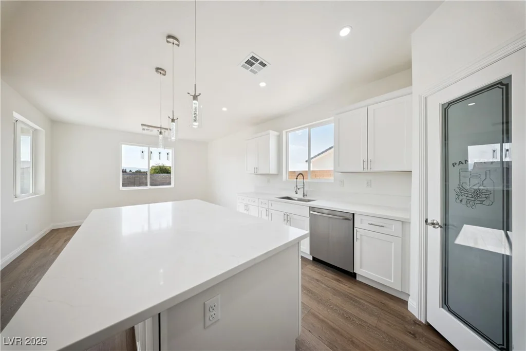 6621 Parkwood, Pahrump, NV 89061