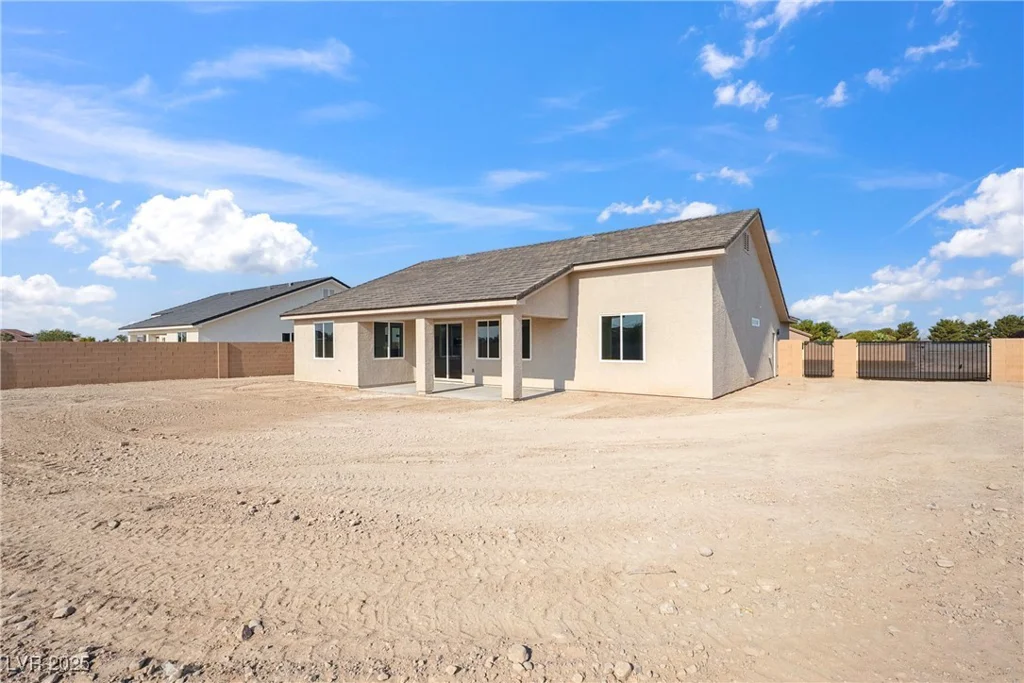 6621 Parkwood, Pahrump, NV 89061