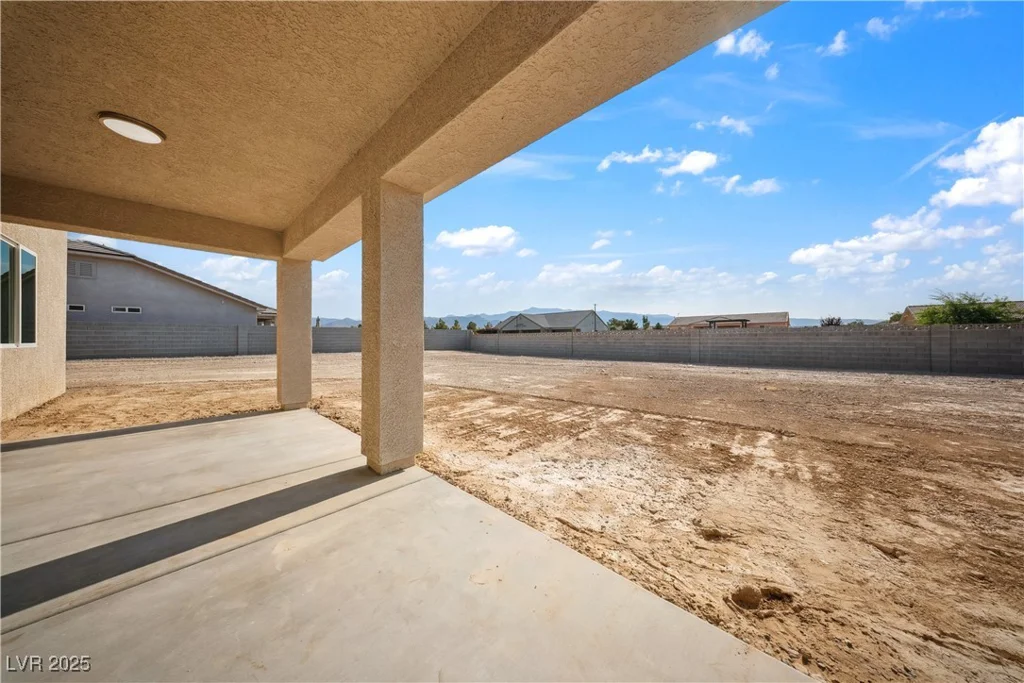 6621 Parkwood, Pahrump, NV 89061