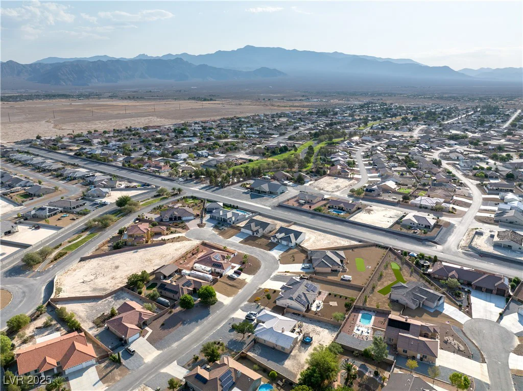6621 Parkwood, Pahrump, NV 89061