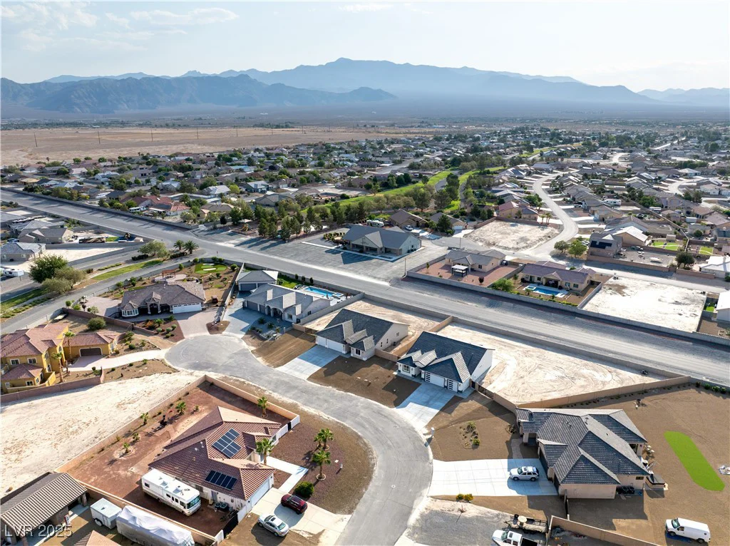 6621 Parkwood, Pahrump, NV 89061