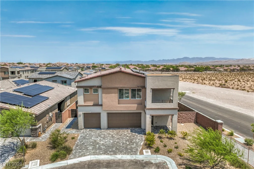 9595 Camelback Creek, Las Vegas, NV 89178