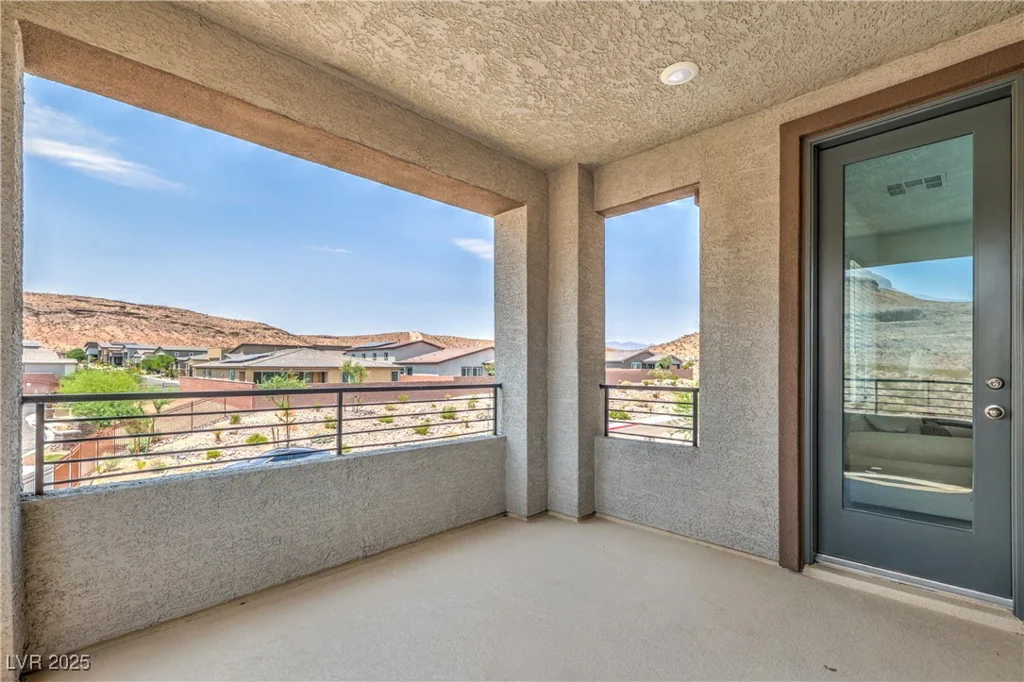 9595 Camelback Creek, Las Vegas, NV 89178