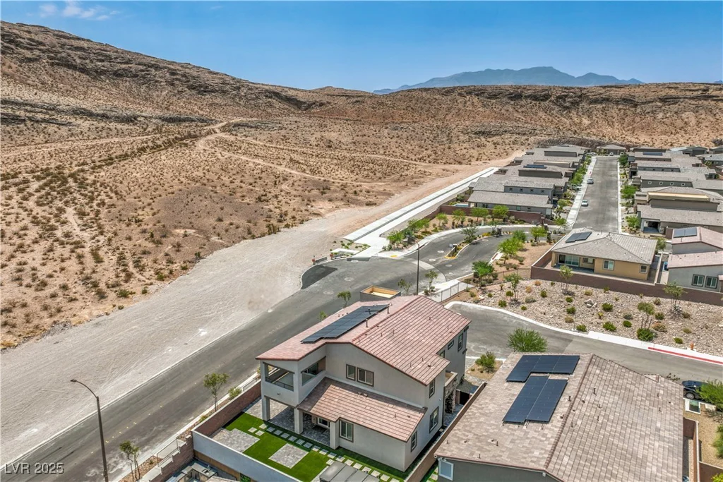 9595 Camelback Creek, Las Vegas, NV 89178