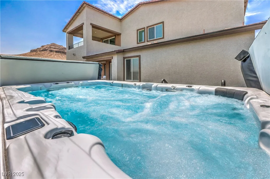 9595 Camelback Creek, Las Vegas, NV 89178