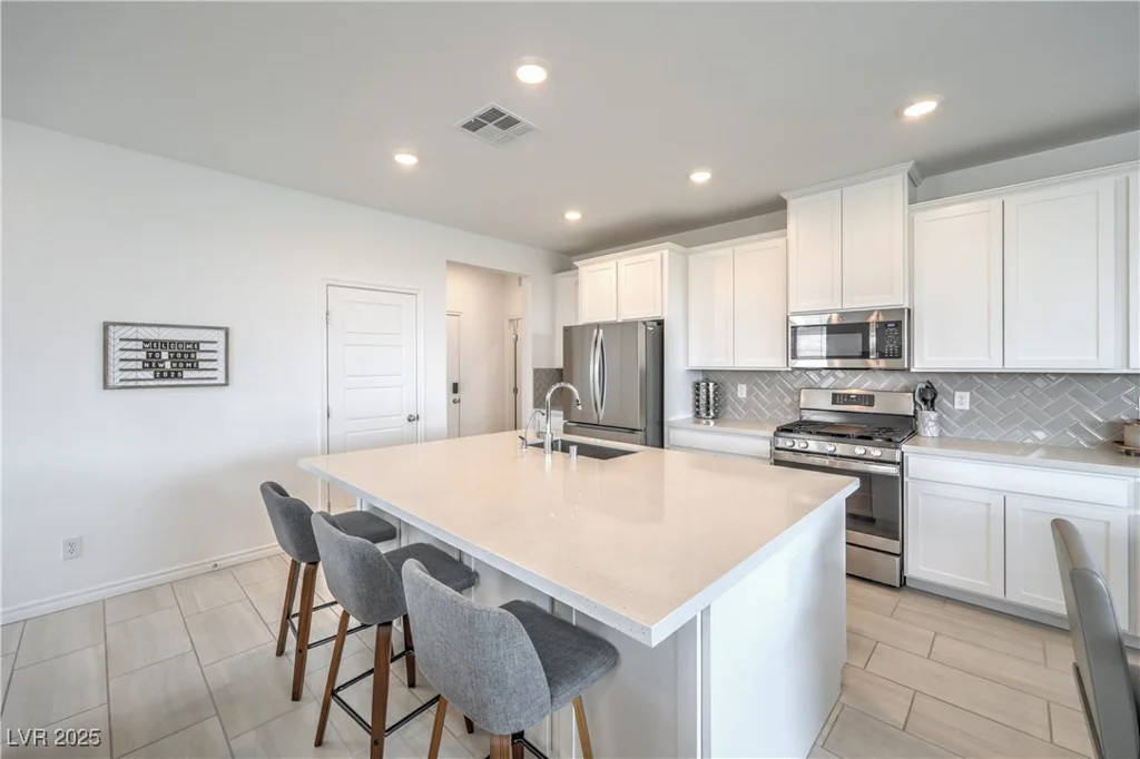 9595 Camelback Creek, Las Vegas, NV 89178
