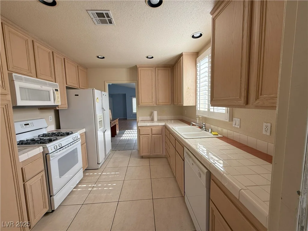 5400 Tassara, Las Vegas, NV 89108