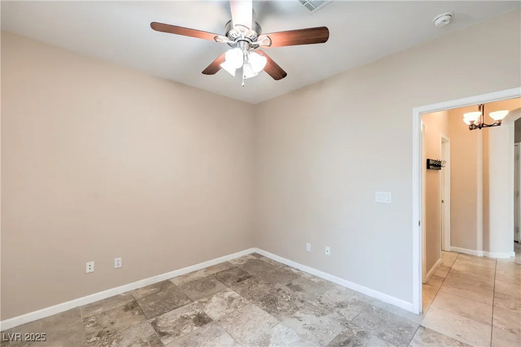 9010 Crystal Rock, Las Vegas, NV 89123