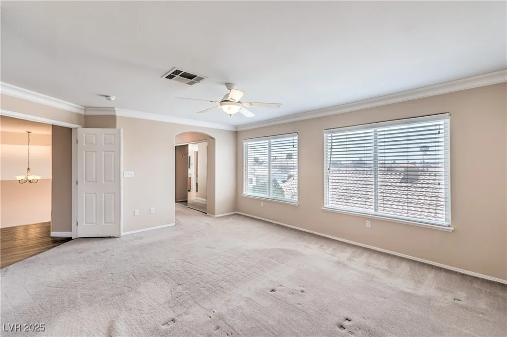 9010 Crystal Rock, Las Vegas, NV 89123