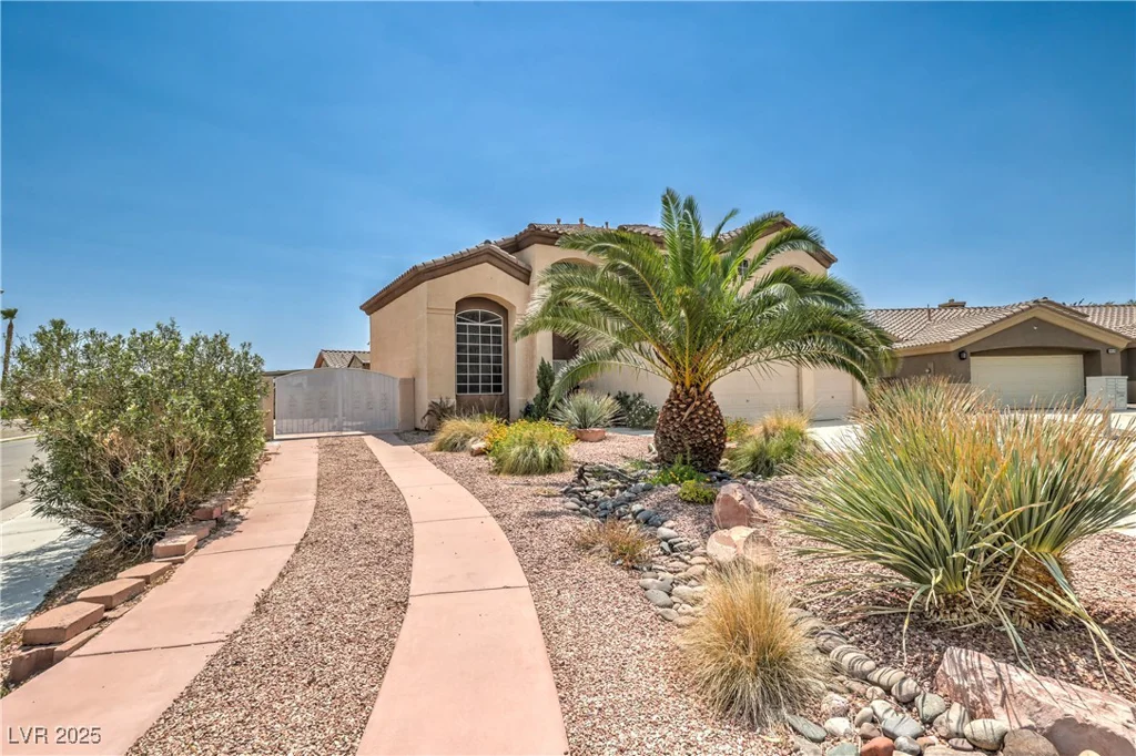 9010 Crystal Rock, Las Vegas, NV 89123