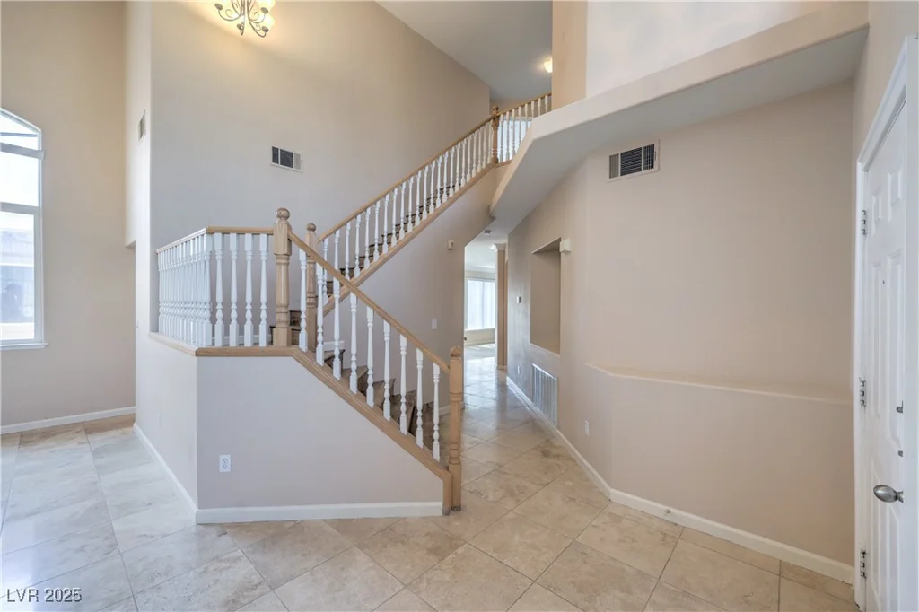 9010 Crystal Rock, Las Vegas, NV 89123