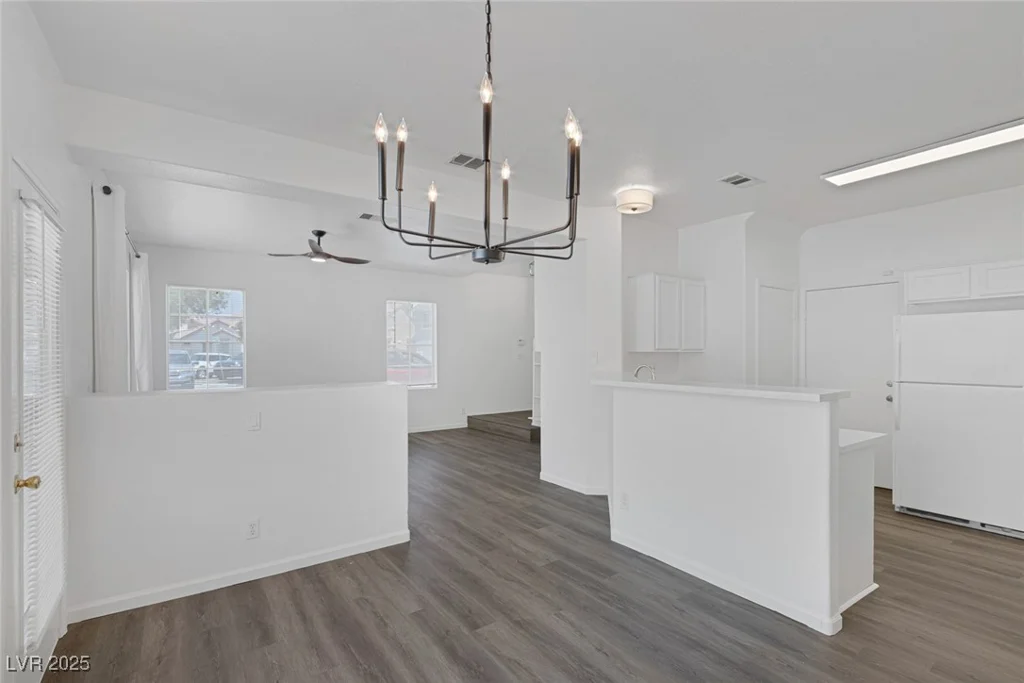 4807 LEADERSHIP, North Las Vegas, NV 89031