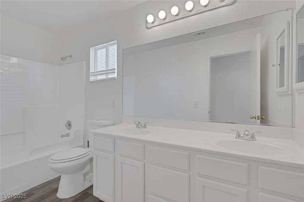 4807 LEADERSHIP, North Las Vegas, NV 89031
