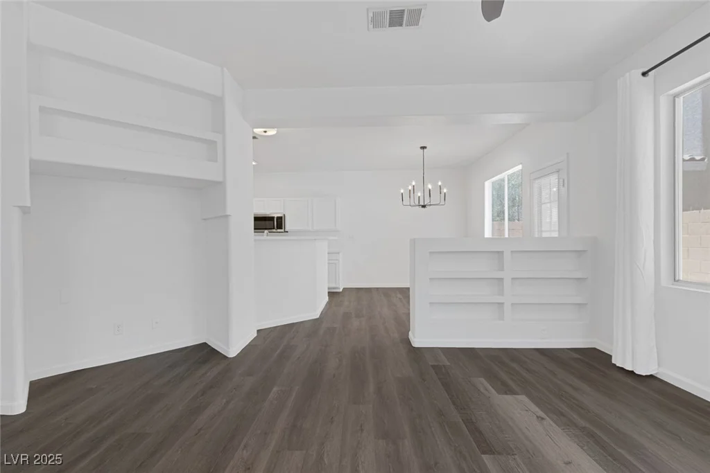 4807 LEADERSHIP, North Las Vegas, NV 89031