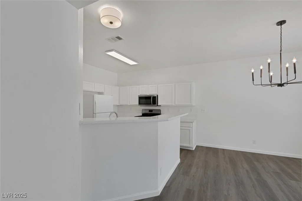 4807 LEADERSHIP, North Las Vegas, NV 89031