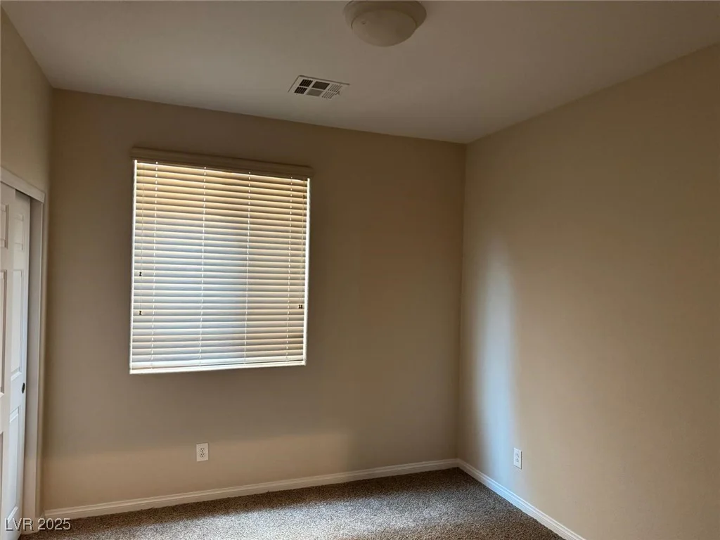 10118 Farmington Hall, Las Vegas, NV 89129