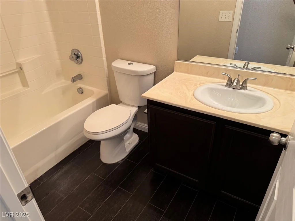 10118 Farmington Hall, Las Vegas, NV 89129