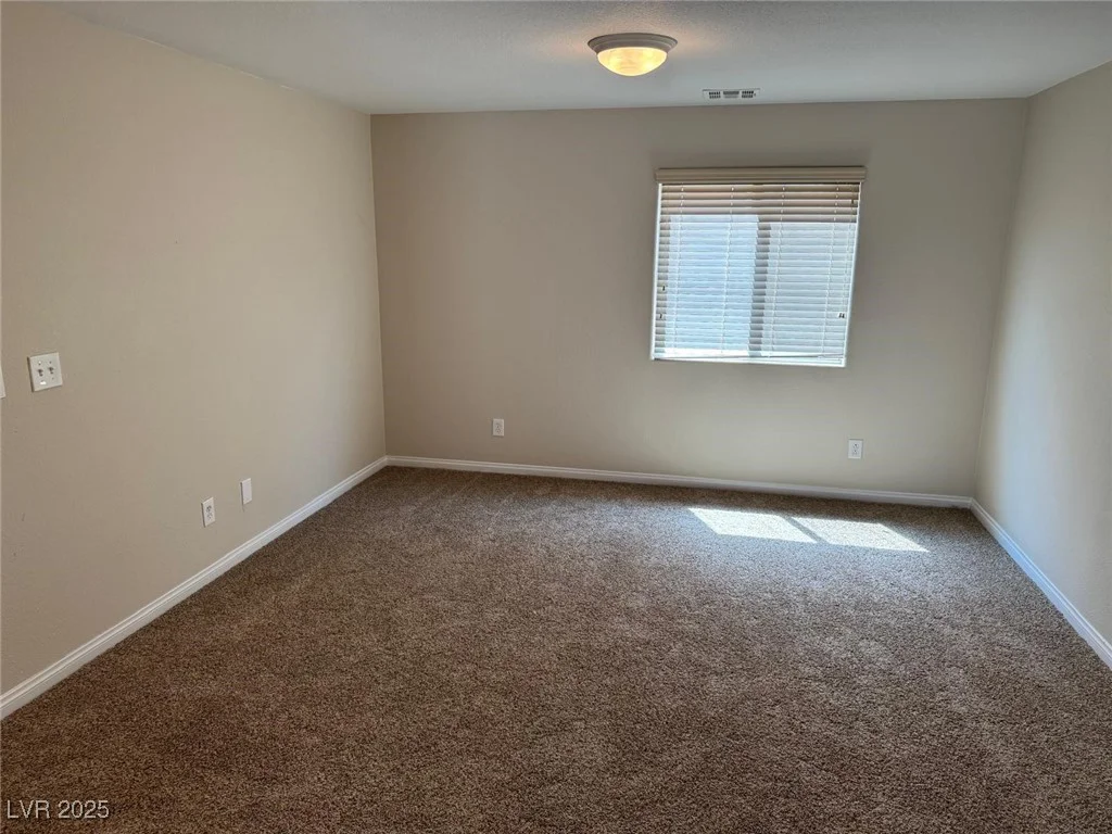10118 Farmington Hall, Las Vegas, NV 89129