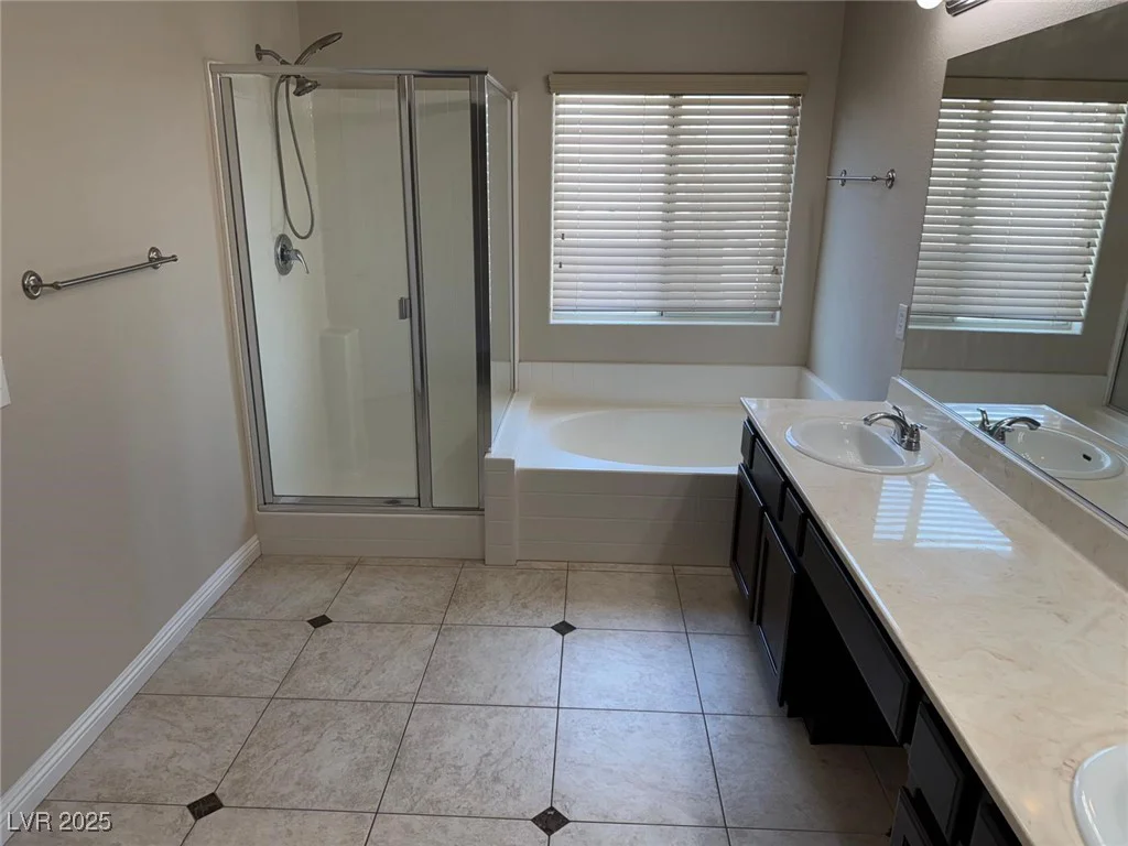 10118 Farmington Hall, Las Vegas, NV 89129