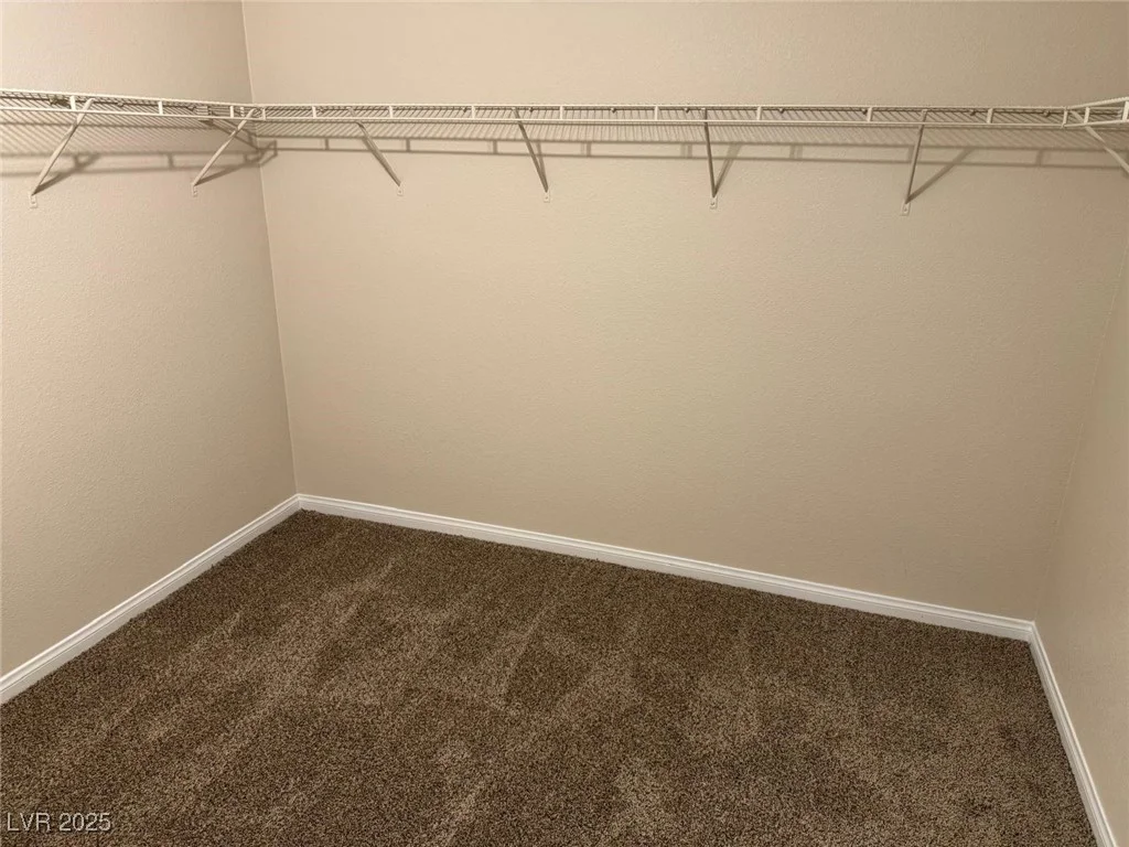 10118 Farmington Hall, Las Vegas, NV 89129