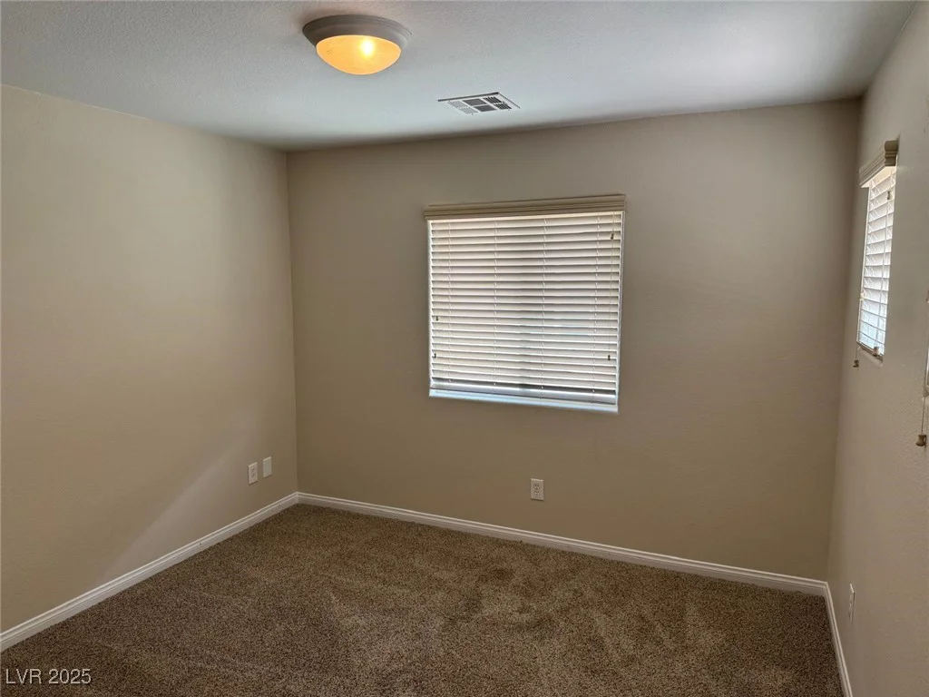 10118 Farmington Hall, Las Vegas, NV 89129