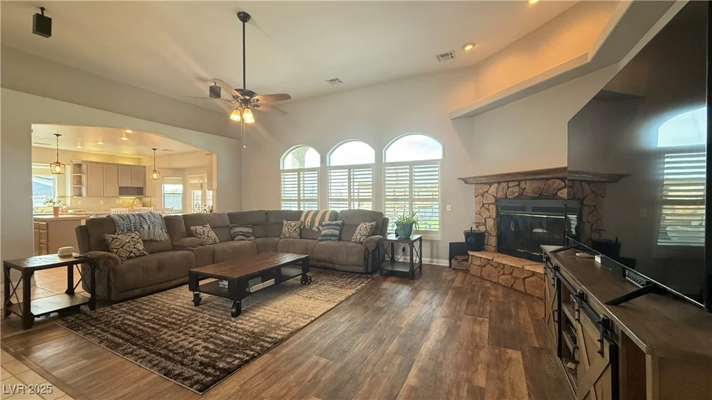 140 Chevron, Pahrump, NV 89048