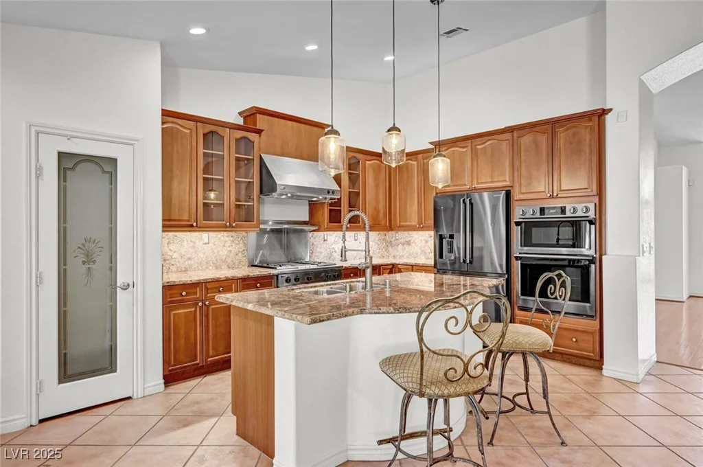 7342 Majestic Bluff, Las Vegas, NV 89113