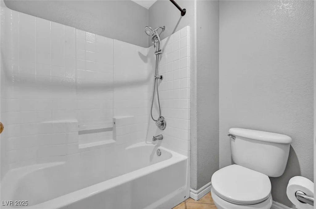 7342 Majestic Bluff, Las Vegas, NV 89113