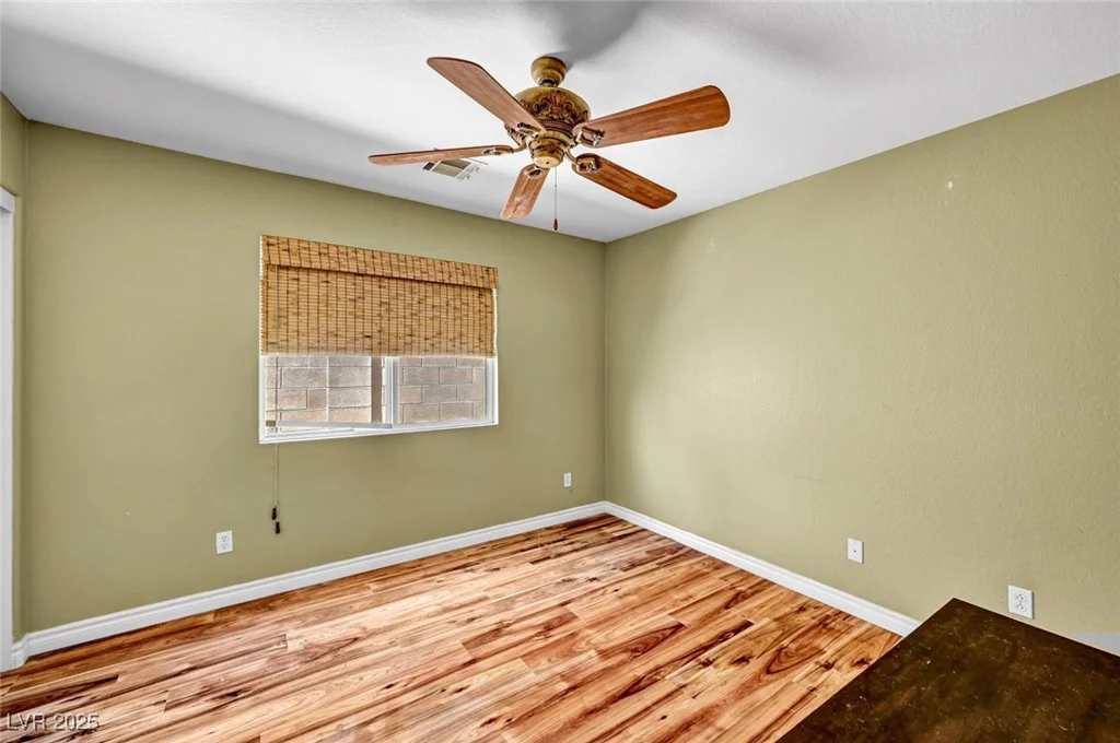 7342 Majestic Bluff, Las Vegas, NV 89113