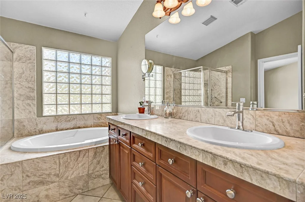 7342 Majestic Bluff, Las Vegas, NV 89113