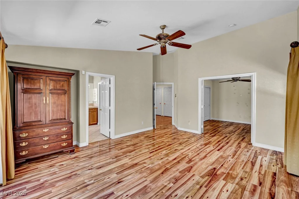 7342 Majestic Bluff, Las Vegas, NV 89113