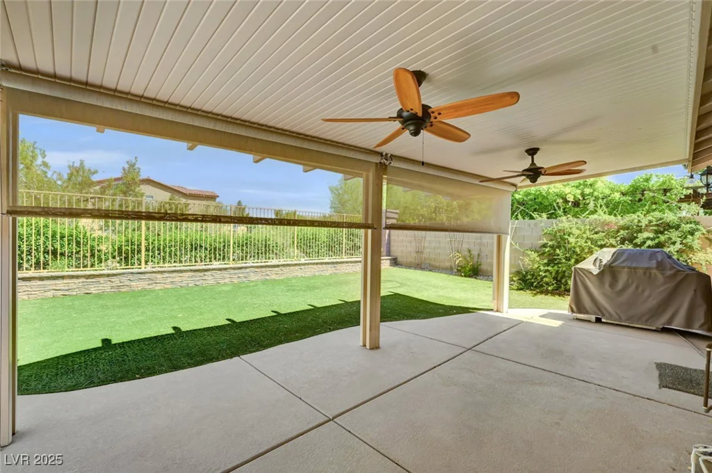 7342 Majestic Bluff, Las Vegas, NV 89113