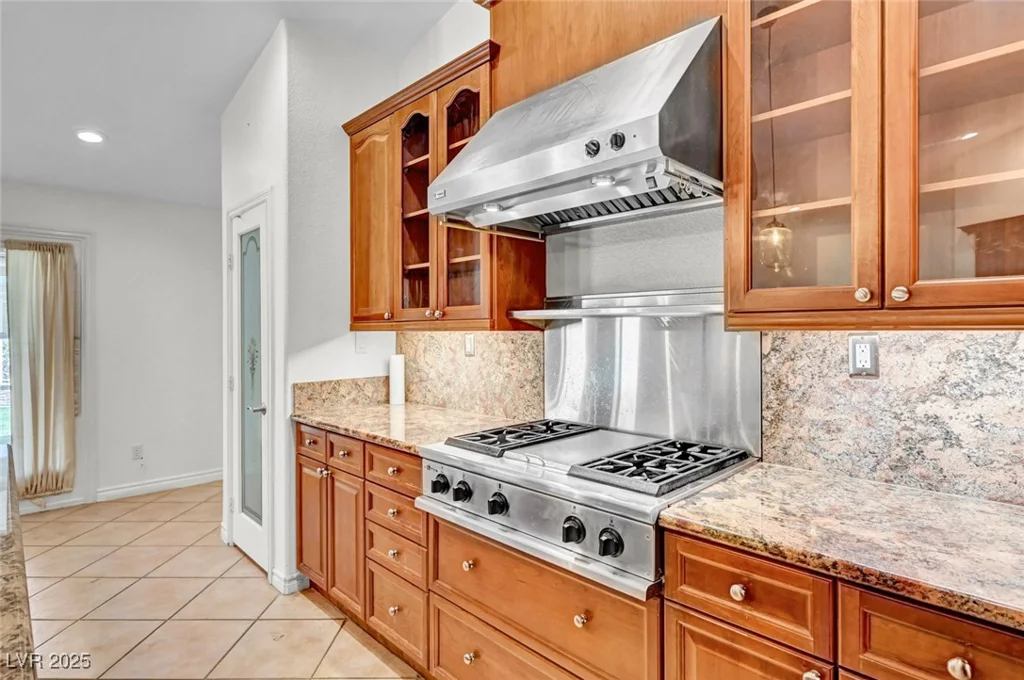 7342 Majestic Bluff, Las Vegas, NV 89113