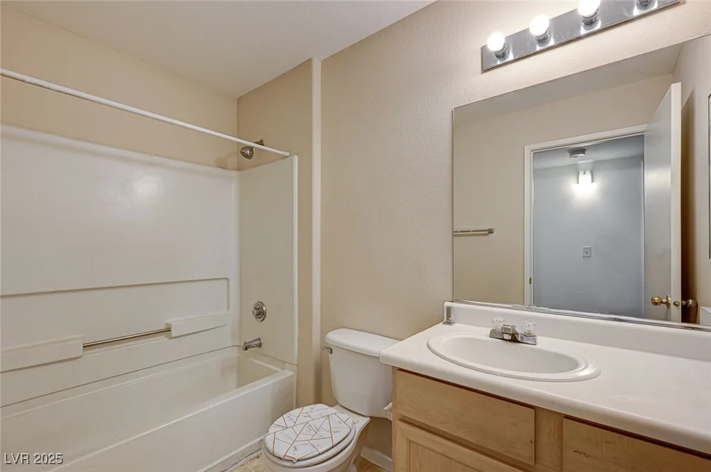 950 Seven Hills, Henderson, NV 89052