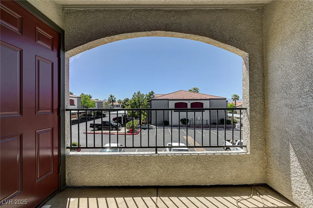 950 Seven Hills, Henderson, NV 89052
