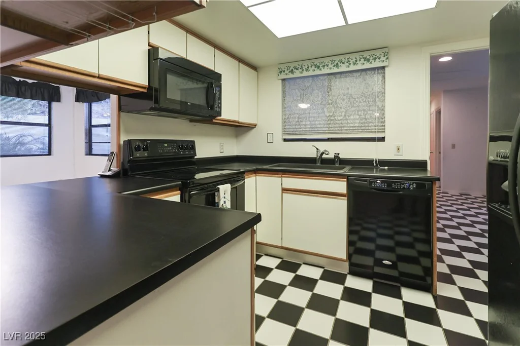 935 Vista Lago, Boulder City, NV 89005