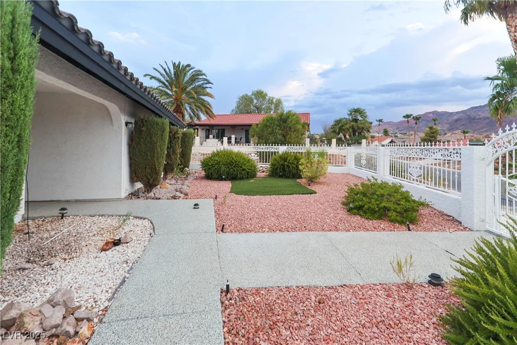 935 Vista Lago, Boulder City, NV 89005