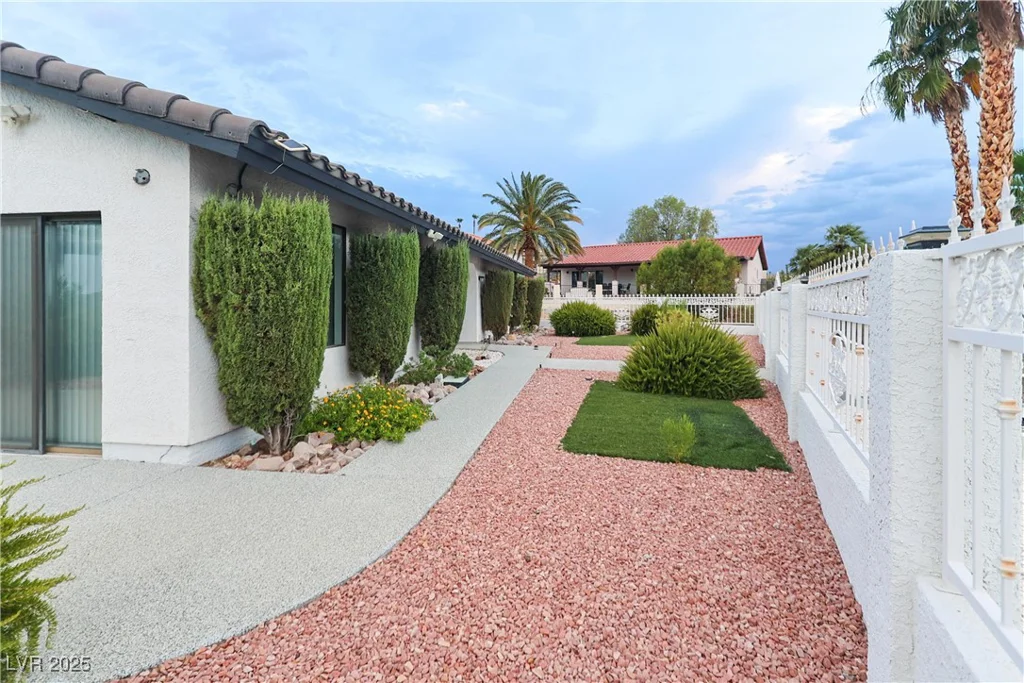935 Vista Lago, Boulder City, NV 89005