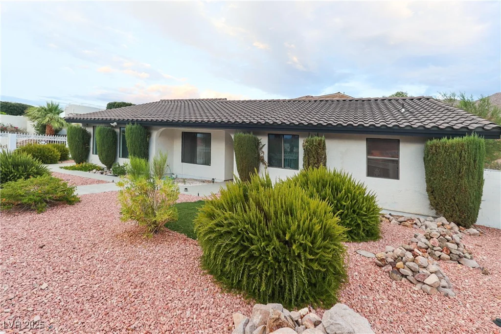 935 Vista Lago, Boulder City, NV 89005