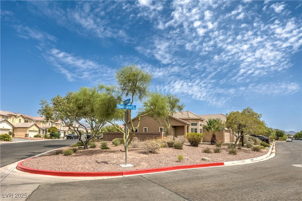 5209 MOUNTAIN GARLAND LN., Las Vegas, NV 89081