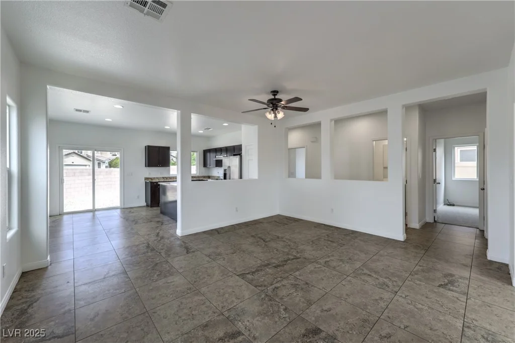 5209 MOUNTAIN GARLAND LN., Las Vegas, NV 89081