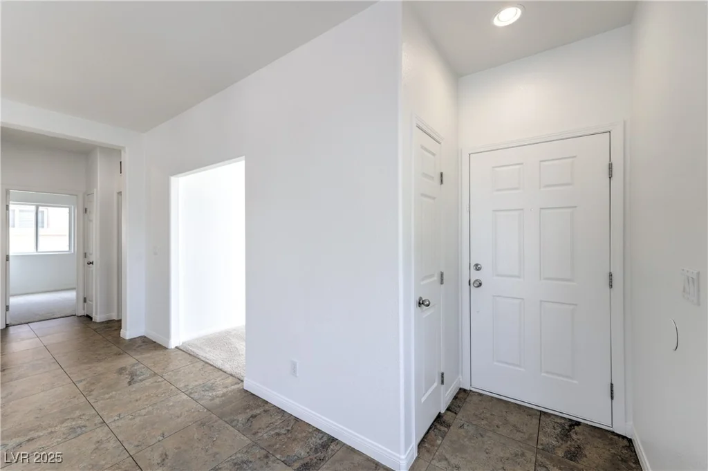 5209 MOUNTAIN GARLAND LN., Las Vegas, NV 89081