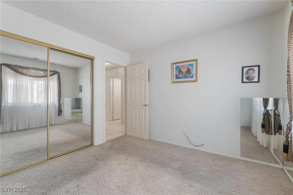 6356 Canyon Ridge, Las Vegas, NV 89108