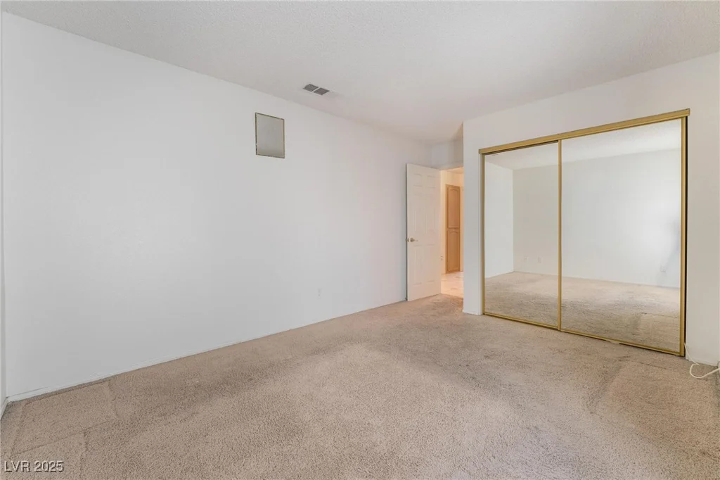 6356 Canyon Ridge, Las Vegas, NV 89108