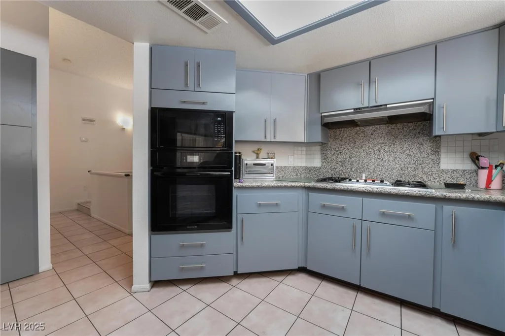 6356 Canyon Ridge, Las Vegas, NV 89108