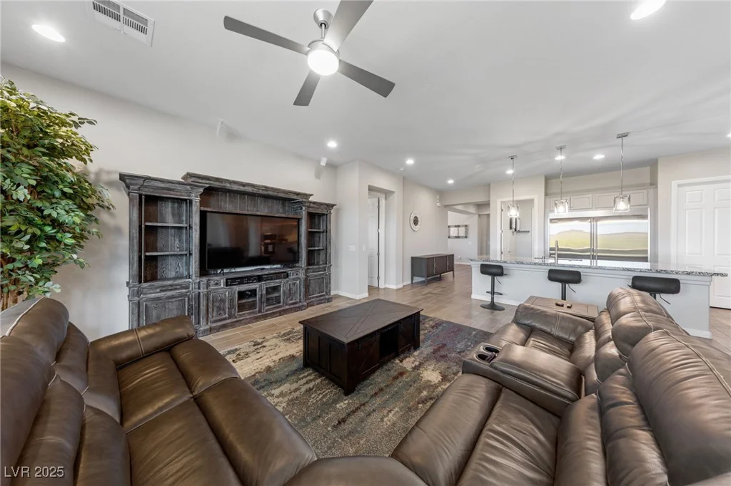 9090 Wing Shadow, Las Vegas, NV 89129