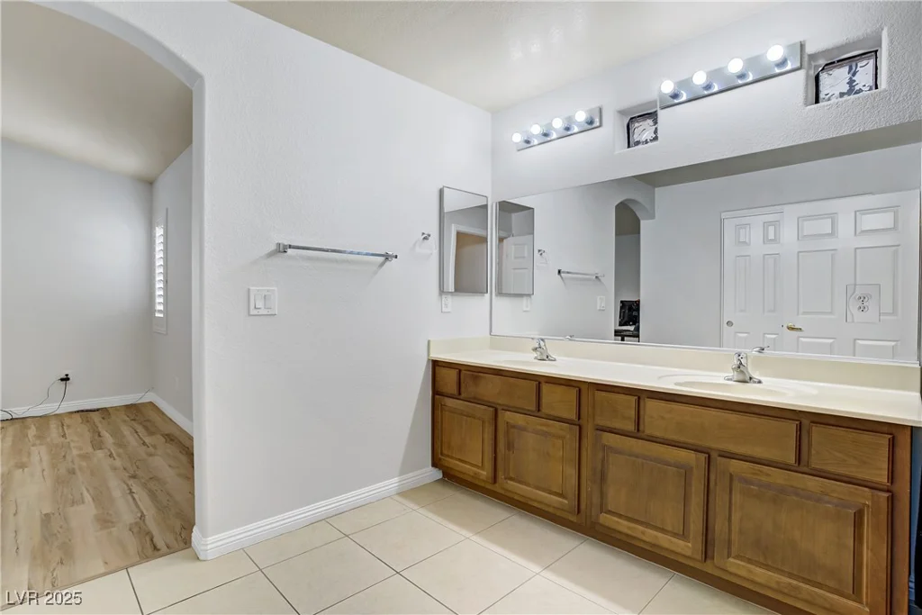 10375 Madagascar Palm, Las Vegas, NV 89141
