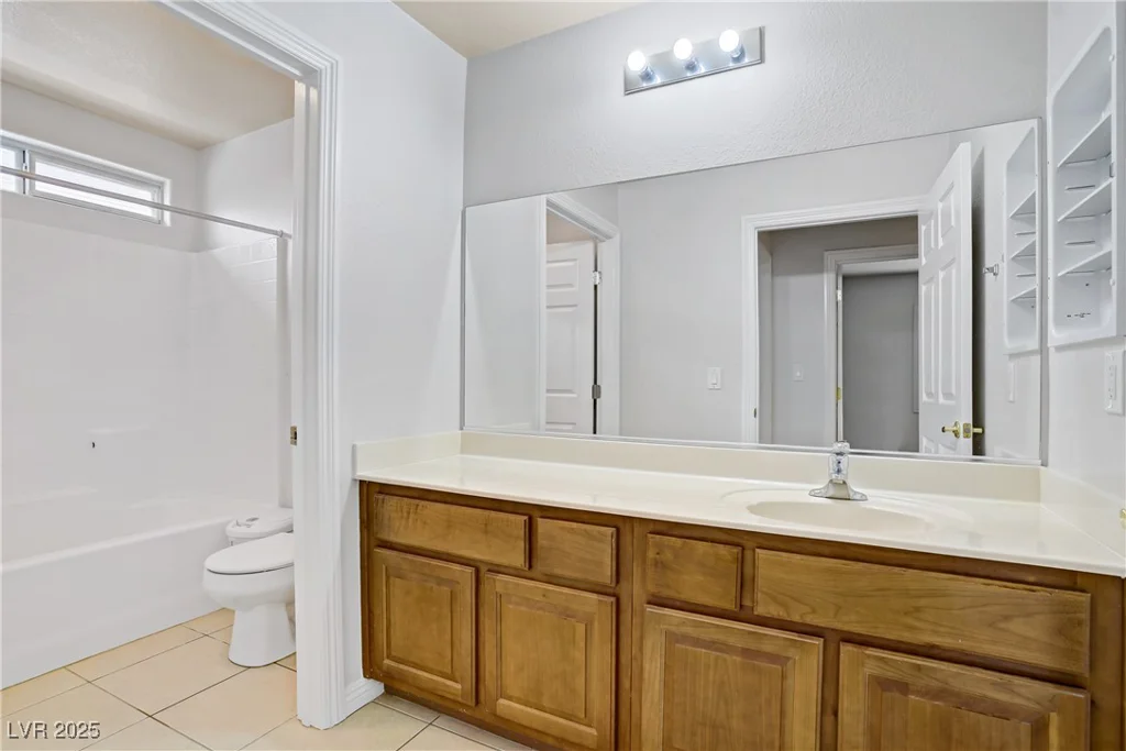 10375 Madagascar Palm, Las Vegas, NV 89141